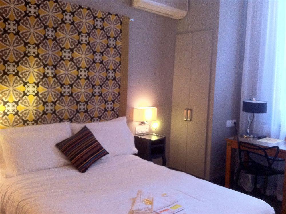 Hotel Raymond 4 Toulouse Oda fotoğraf