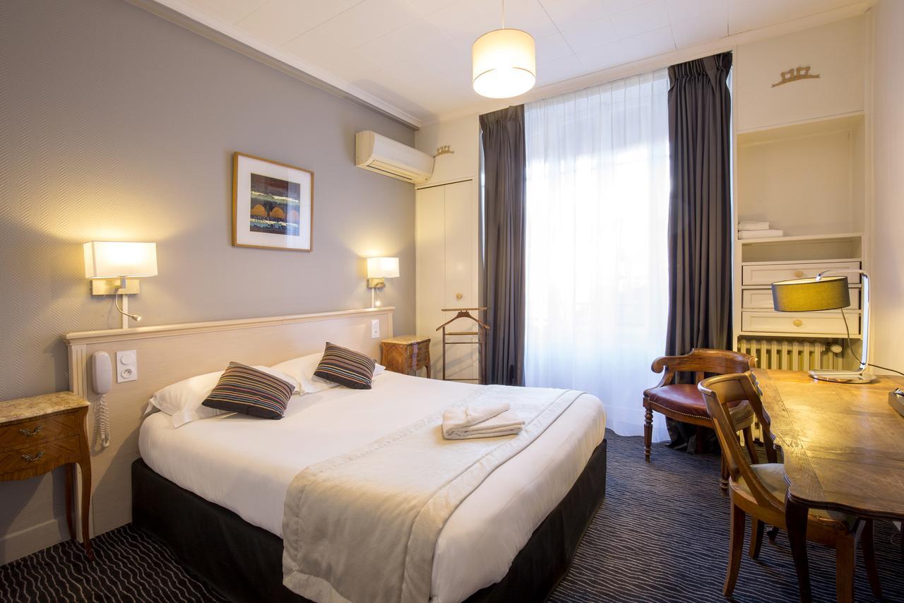 Hotel Raymond 4 Toulouse Oda fotoğraf